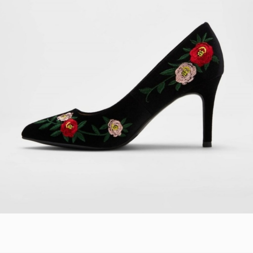 🔥🔥WOMEN'S HEELS WITH EMBROIDERED FLOWERS 7.5